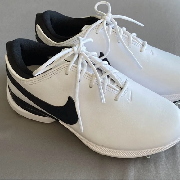 Women’s Nike Air Zoom Golf shoes. - Picture 2 of 5